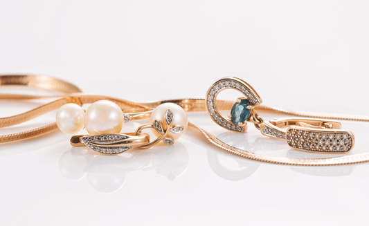 Top 5 Must-Have Fine Jewelry Pieces for Women in 2025