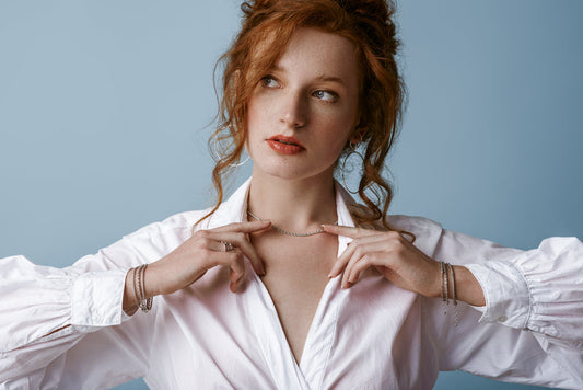 Minimalist Fine Jewelry Pieces Every Woman Should Own in 2025