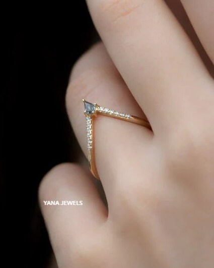 Kite Cut Salt & Pepper Moissanite Ring