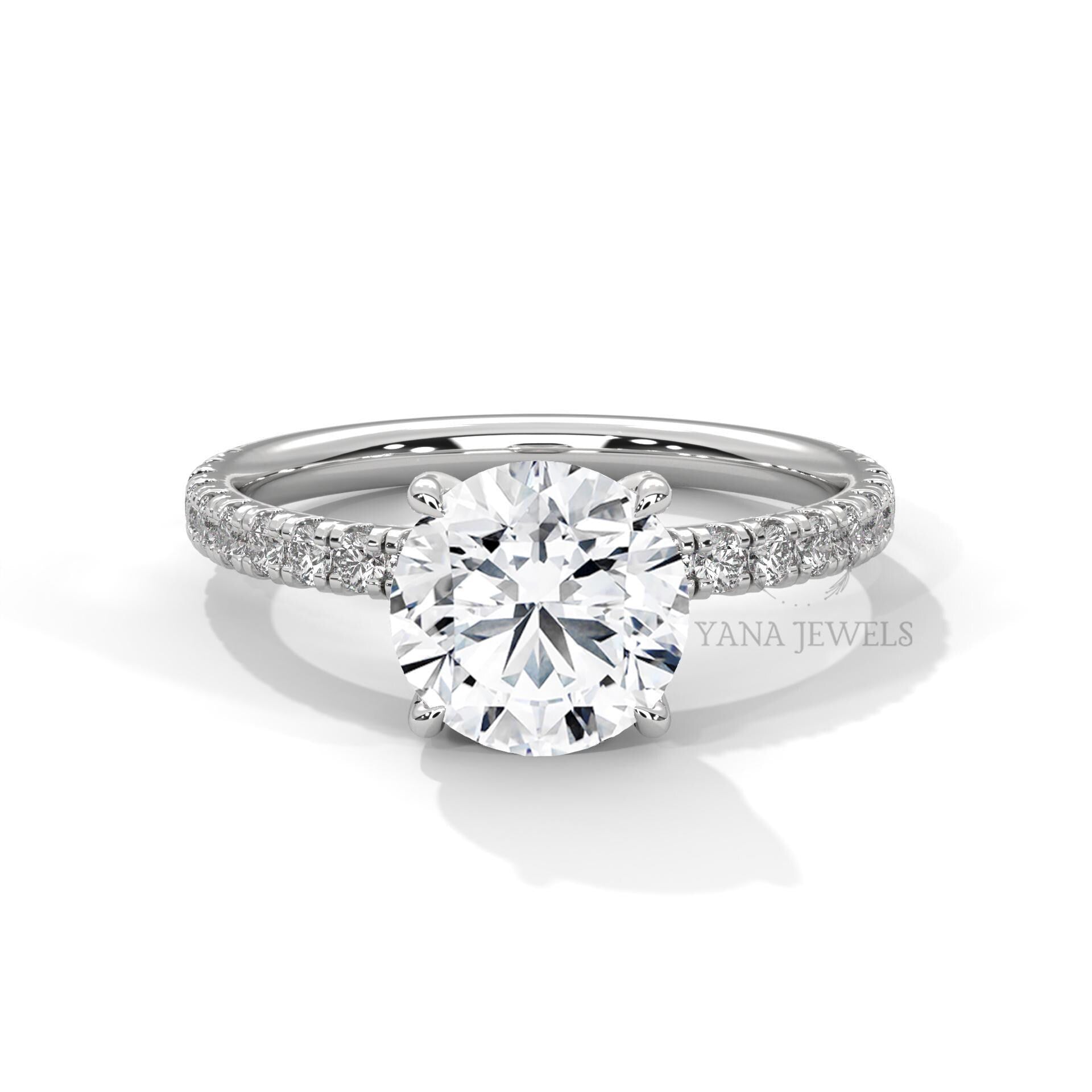 Round Cut Moissanite Engagement Ring