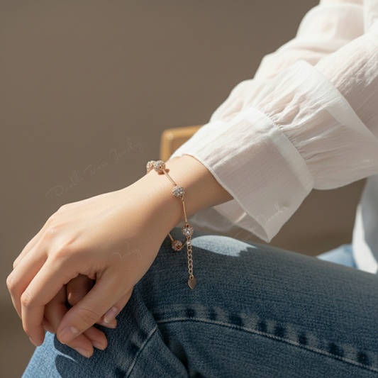 Zavya Radiant Round Cut Moissanite Bracelet