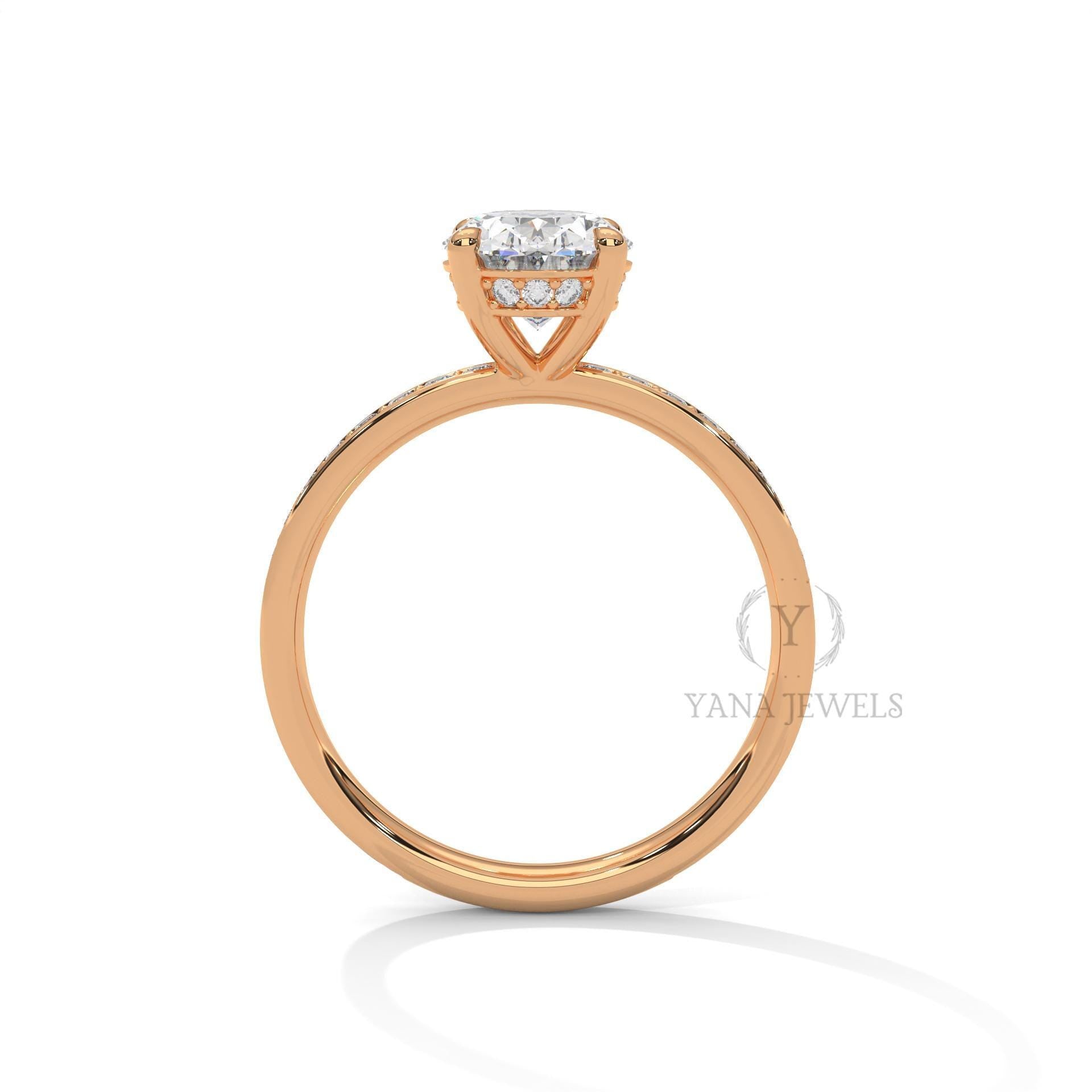 Luxury Oval Cut Moissanite Engagement Ring
