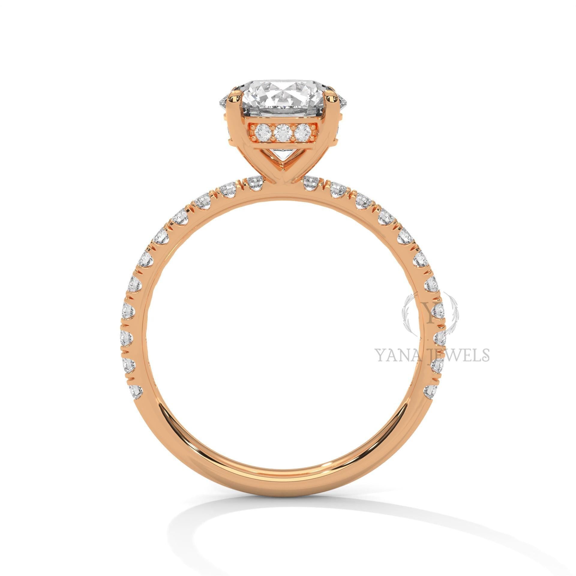 Round Cut Moissanite Engagement Ring