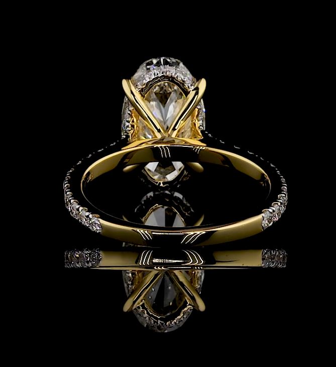 3.50Ct Oval Cut IGI Certified Lab Grown Diamond Ring in 18kt Gold