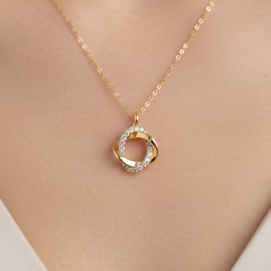 Eternal Unity Lab Grown Diamond Circle Pendant in Yellow Gold