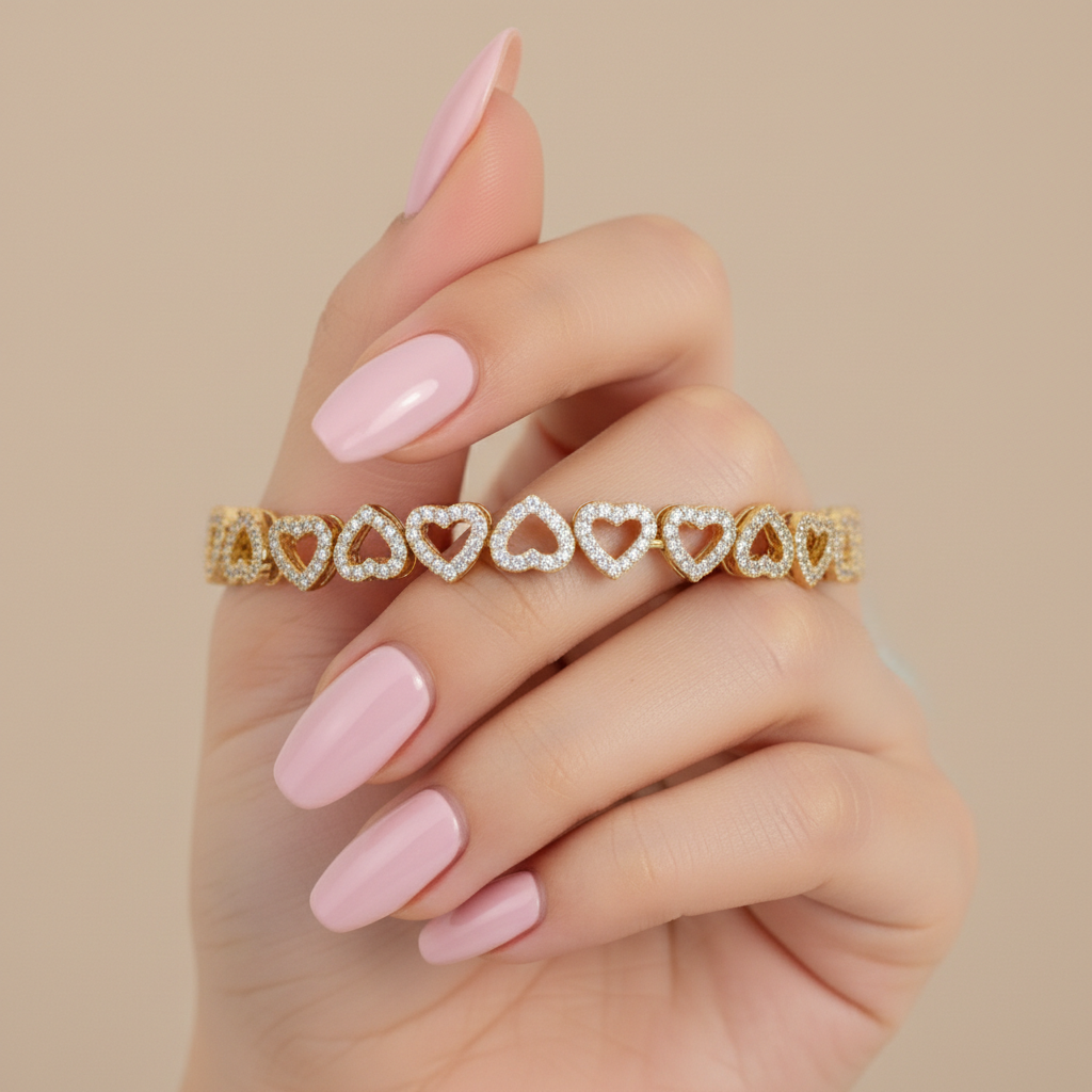 Eternal Heart Lab Grown Diamond Bracelet in Yellow Gold