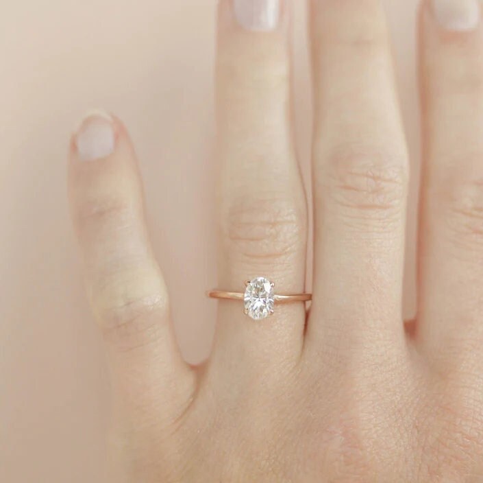 oval moissanite ring