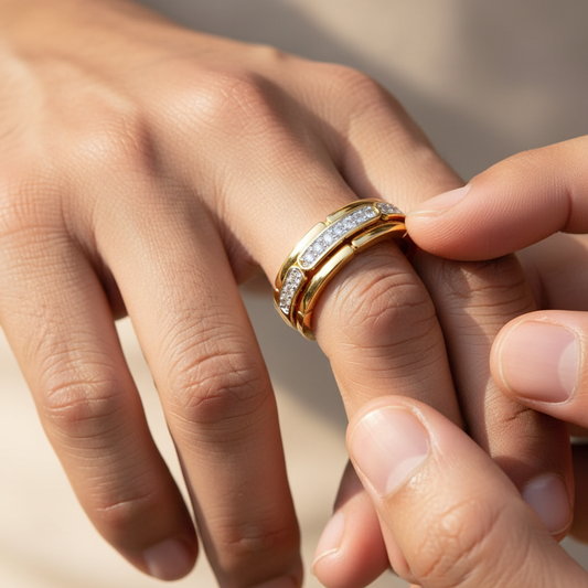 Aurora Moissanite Diamond Link Gold Designer Ring