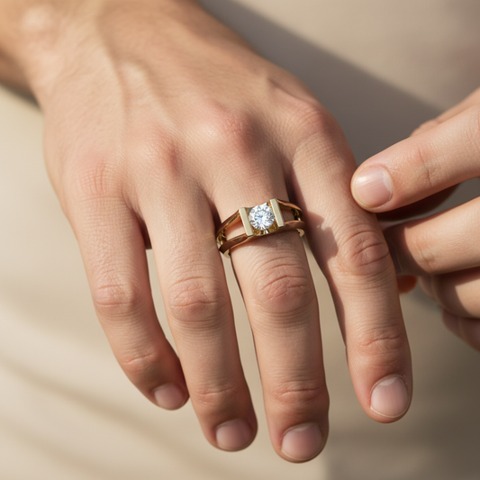 Modern Round Cut Moissanite Diamond Gold Ring