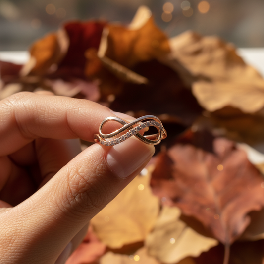 Round Cut Moissanite Diamond Infinity Ring