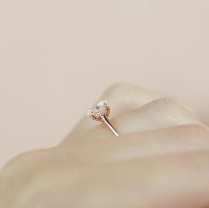 oval moissanite ring