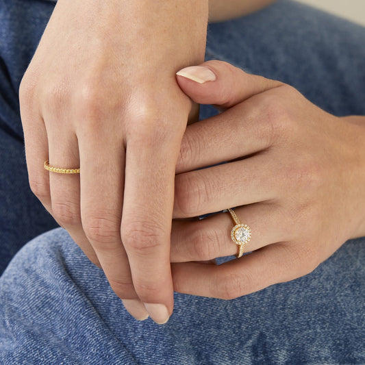 Round Diamond Centre & Pavé Halo Engagement Ring in 18ct Yellow Gold