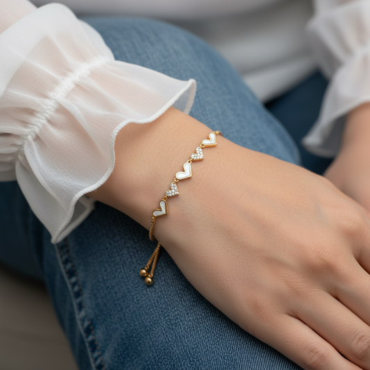 Heart Decor Round Cut Lab Grown Diamond Bracelet