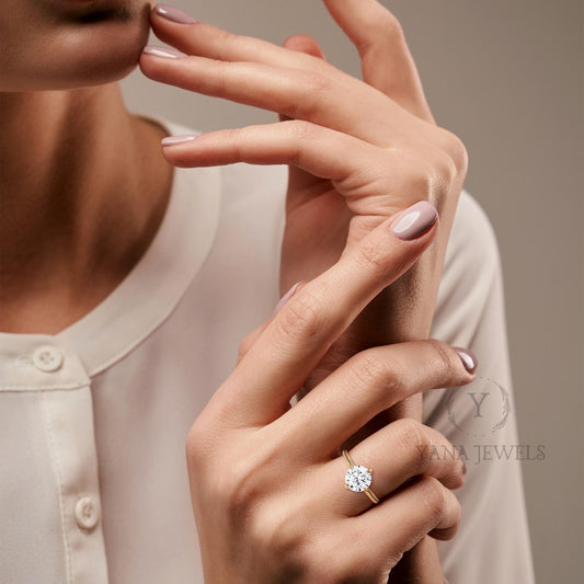 Elegant Round Cut GRA Certified Moissanite Diamond Wedding Ring, Solitaire Engagement Ring, Round Diamond Ring for Women.