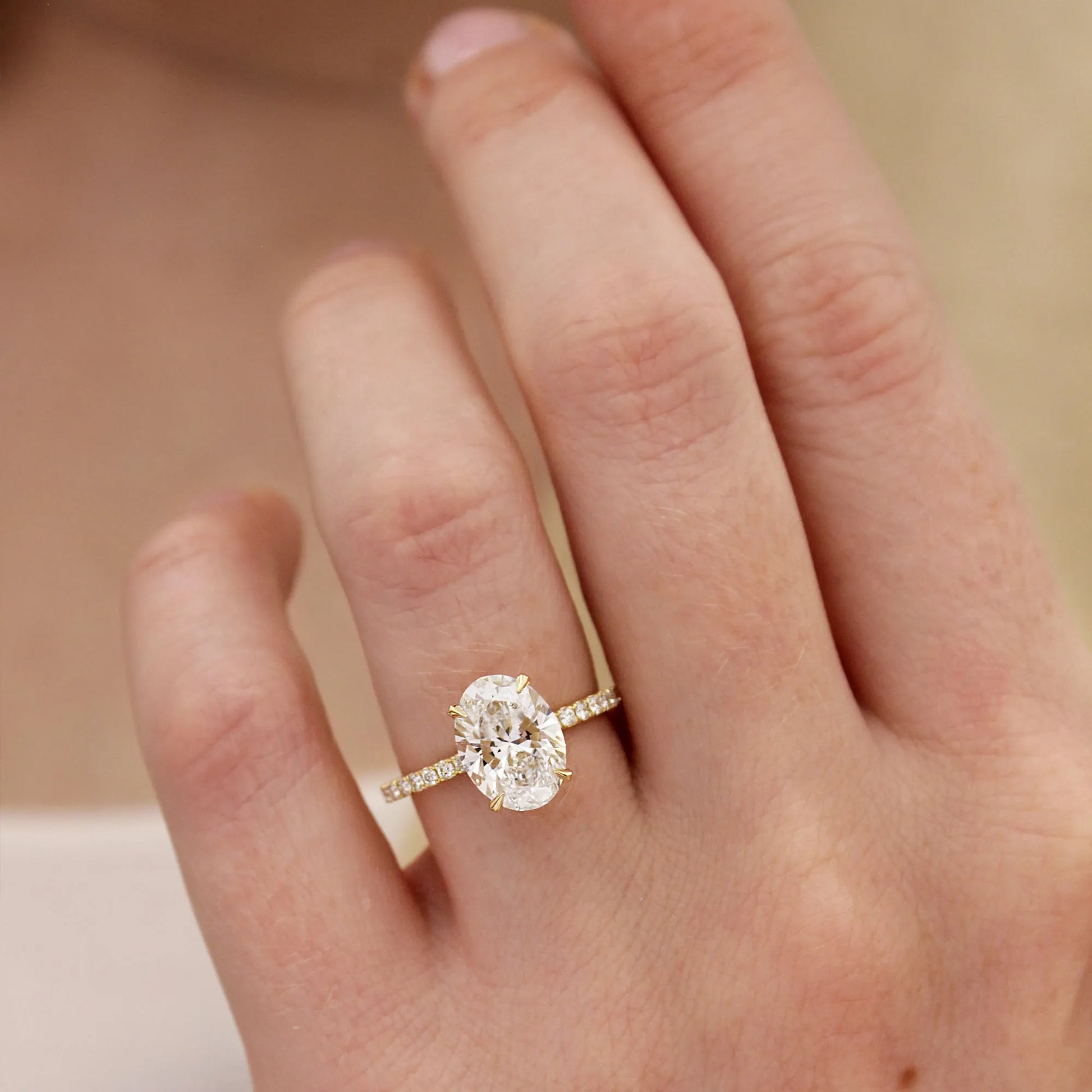 Sadie Yellow Gold Engagement Ring – Round Diamond 18K